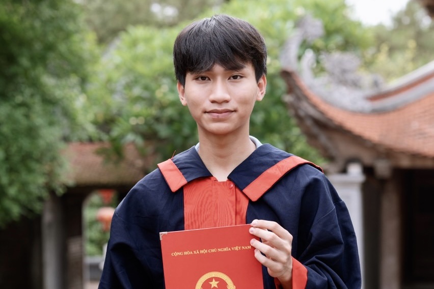 Hai thang 'doi mau' huy chuong Olympic cua nam sinh Bac Giang hinh anh