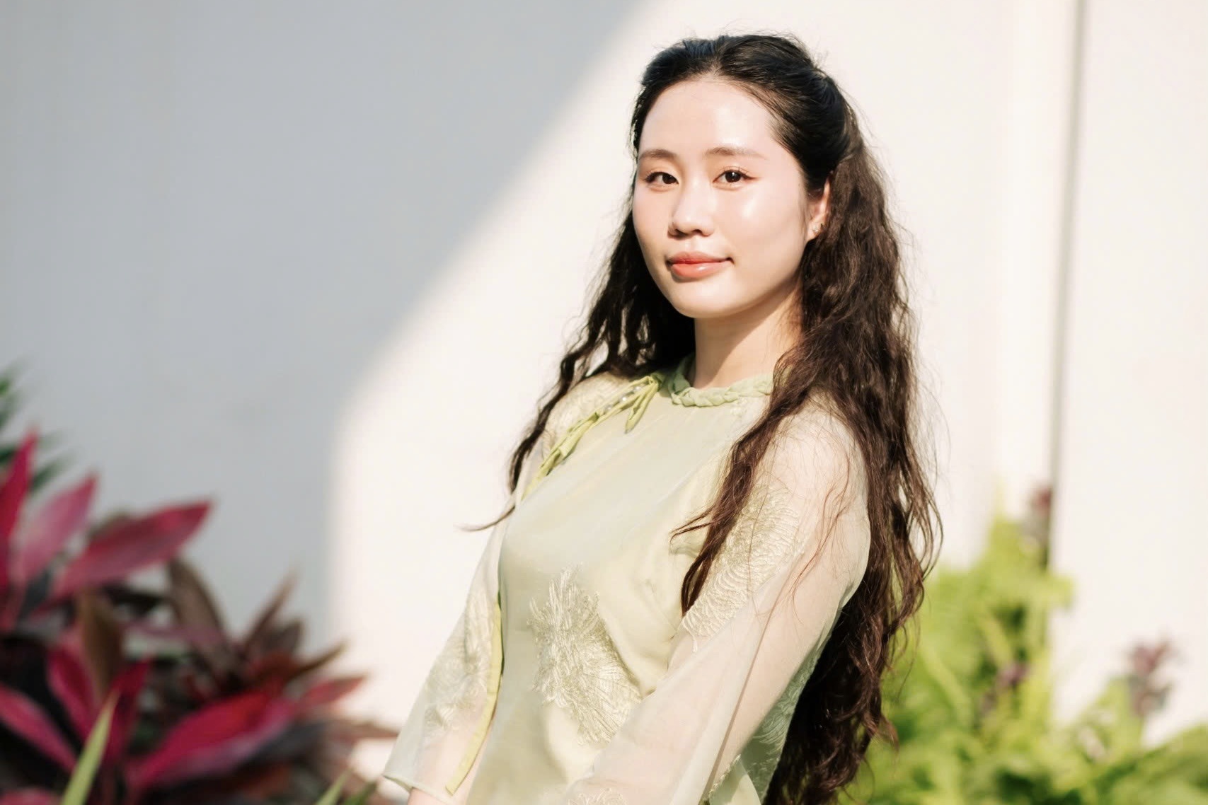 Nu sinh tot nghiep thu khoa Ngoai thuong voi diem tuyet doi hinh anh