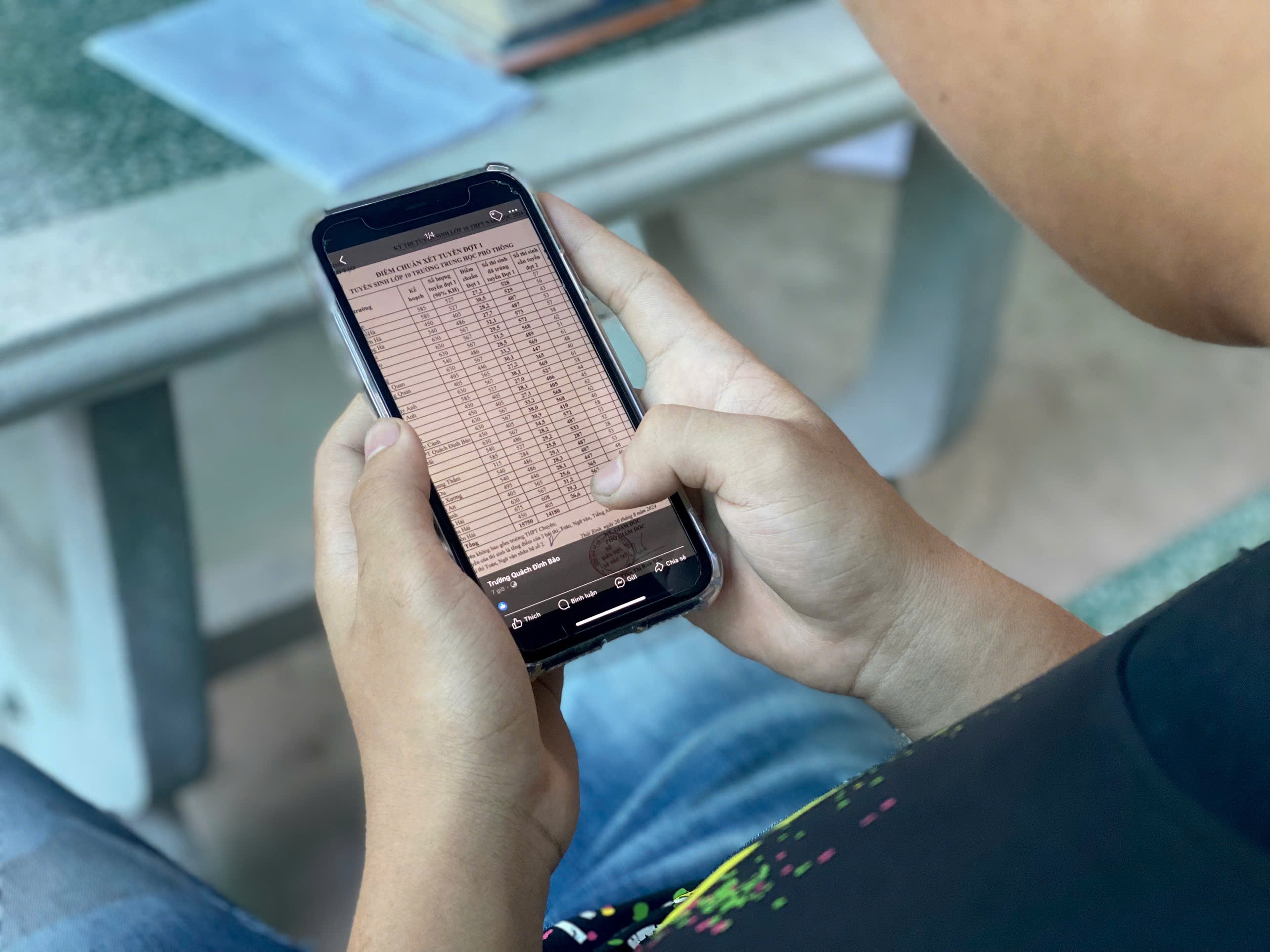 Thi sinh do thanh truot o Thai Binh: 'Em soc, buon nhung nhe nhom' hinh anh