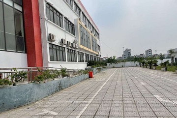 Phu huynh o Ha Noi than truong lap dieu hoa gia ‘tren troi' hinh anh