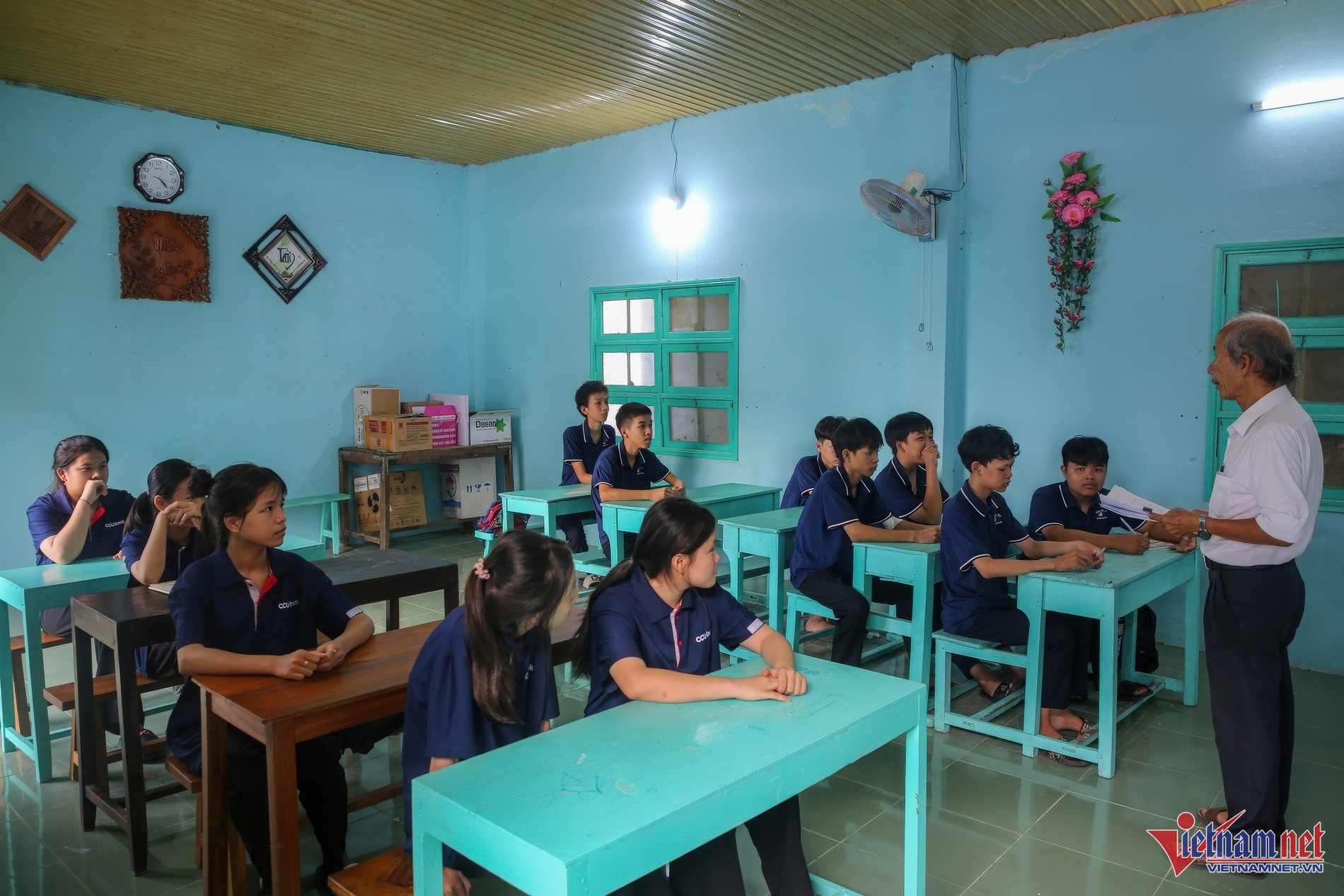 thay giao ngheo anh 2