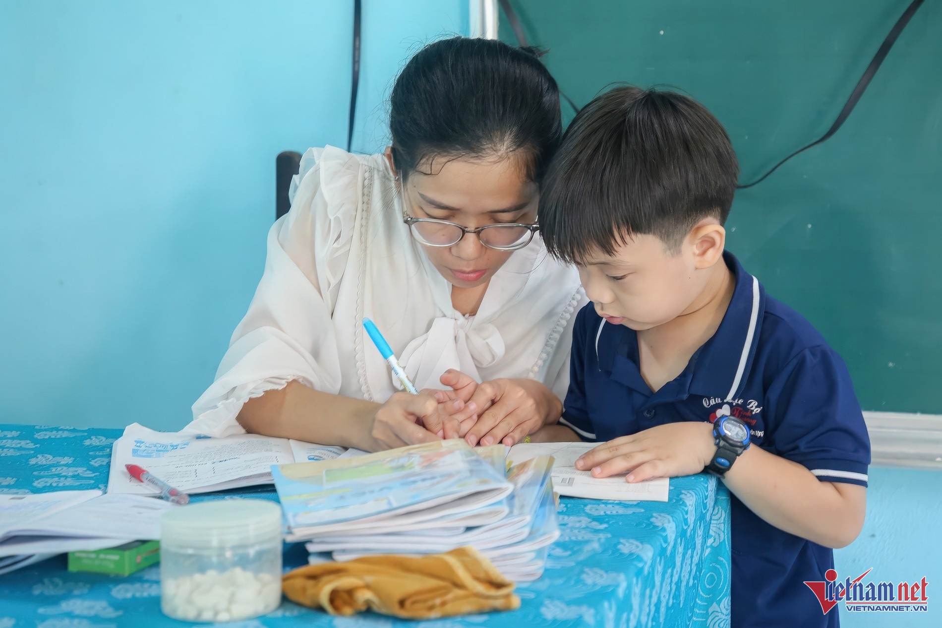 thay giao ngheo anh 6