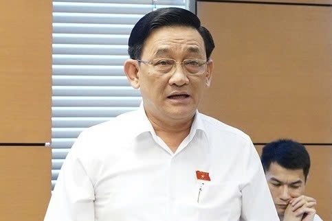 Ngoai ong Vuong Tan Viet, con bao nhieu tien si 'rom'? hinh anh