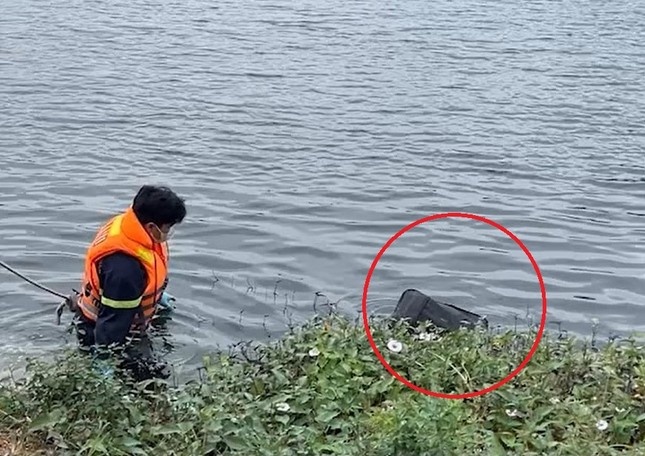 Phat hien thi the thanh nien o ho da Dai hoc Quoc gia TP.HCM hinh anh