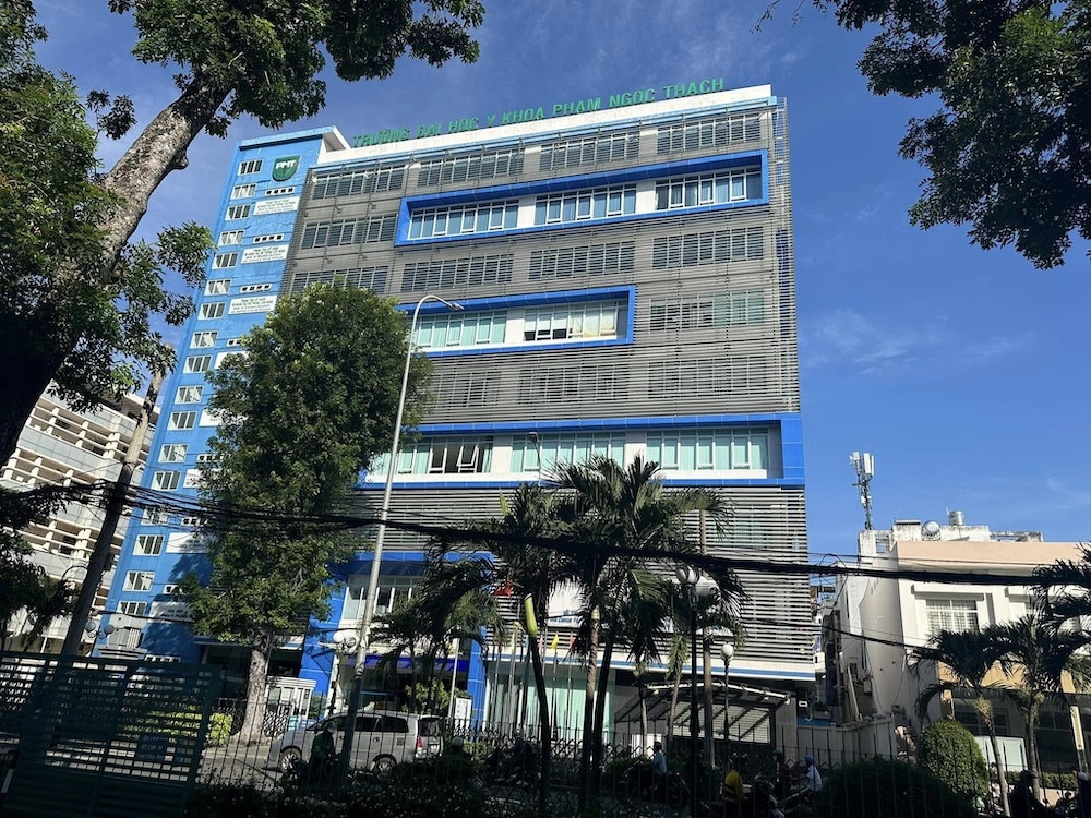 Luong giang vien Dai hoc Y khoa Pham Ngoc Thach hon 20 trieu/thang hinh anh