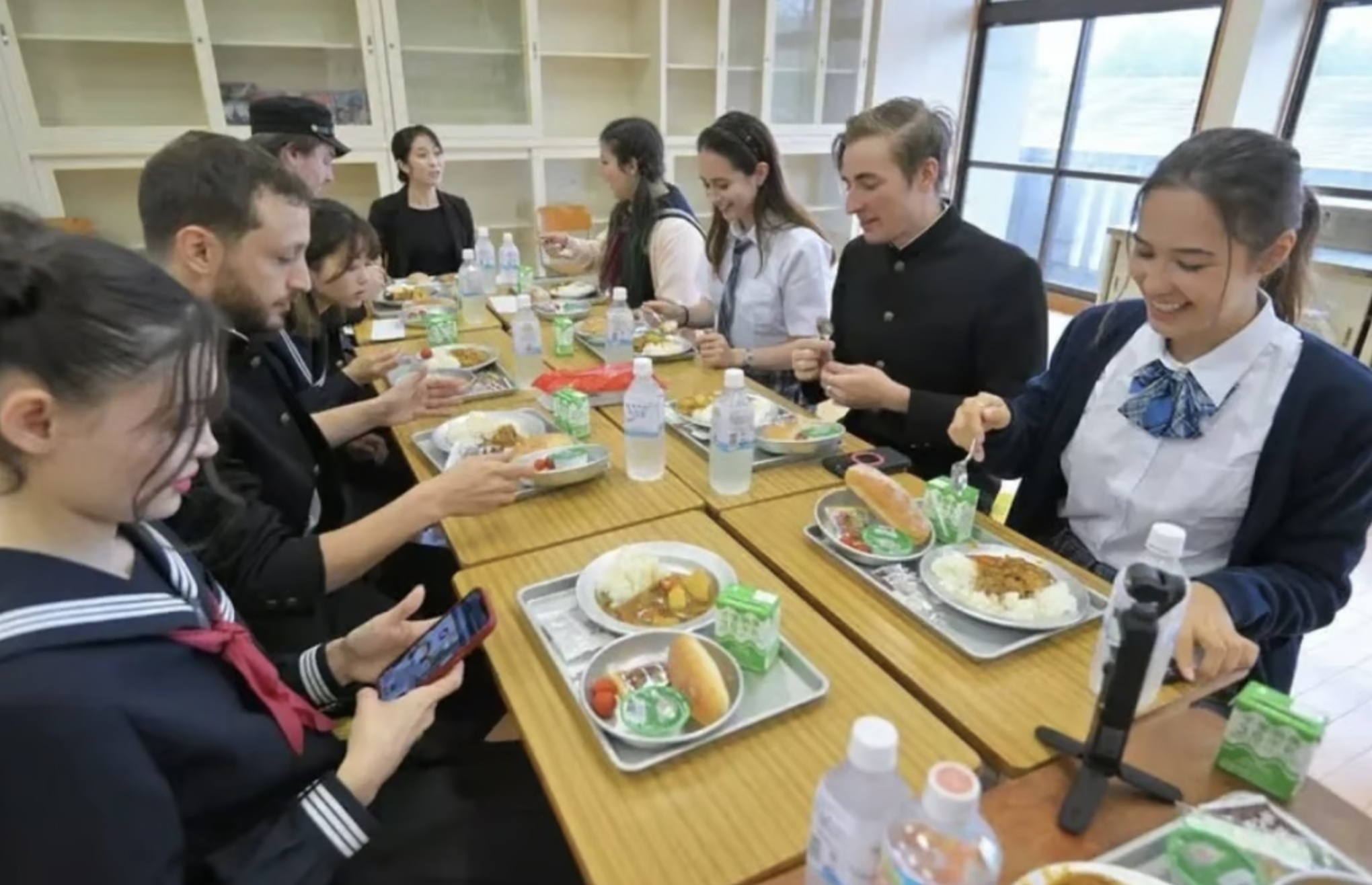 chi tien trai nghiem anh 1