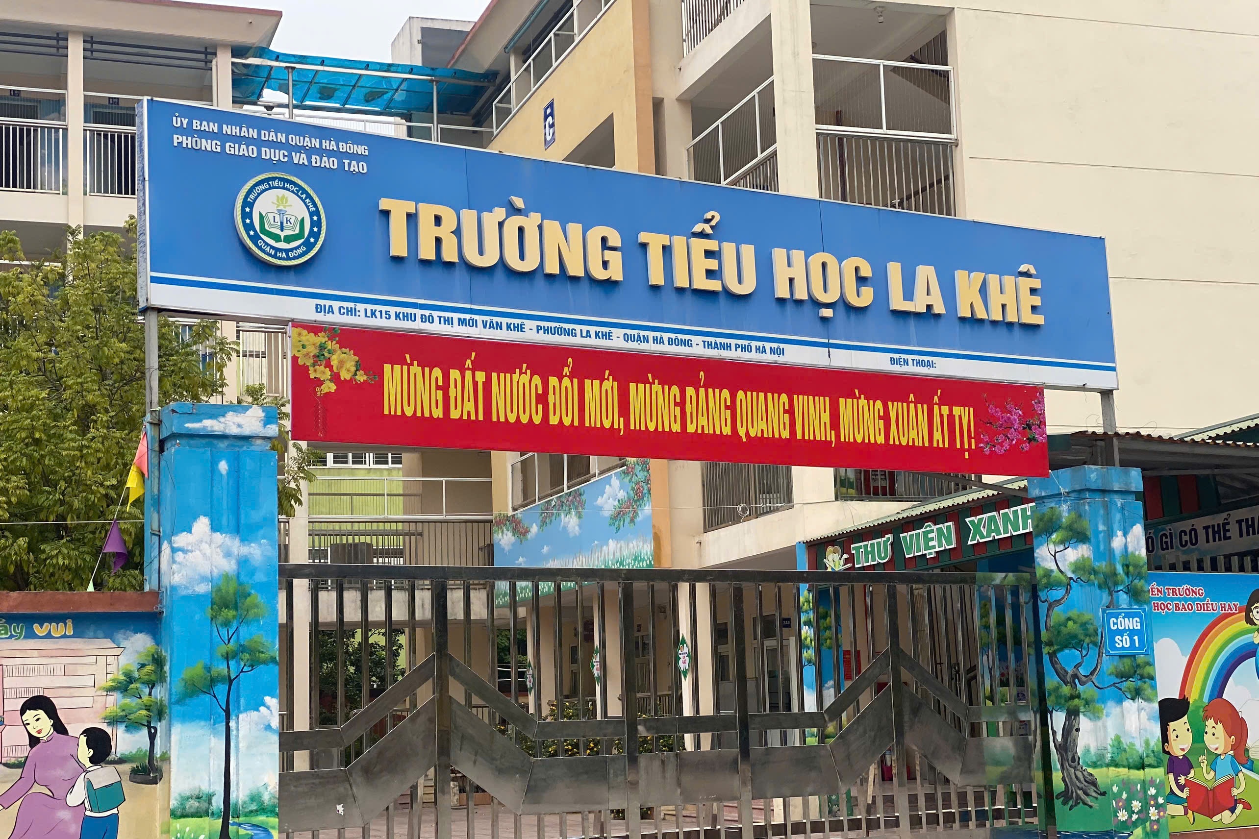 Tam dinh chi co giao bi to 'tat, dap, keo le' hoc sinh hinh anh