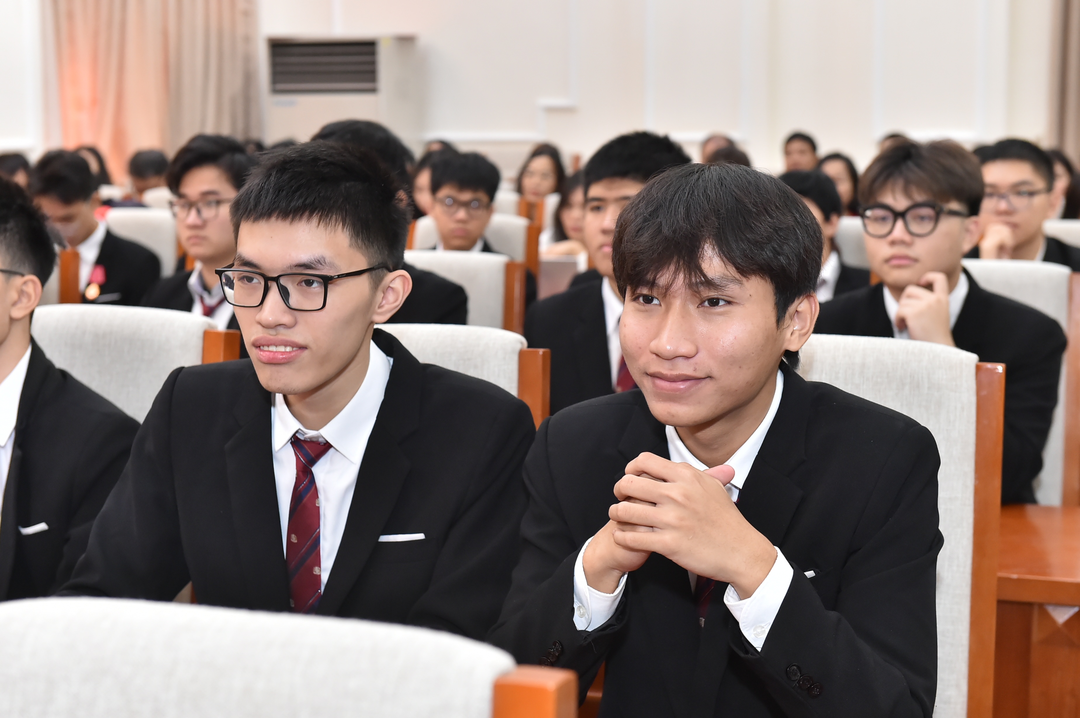 Tuyen duong hoc sinh doat giai Olympic va Khoa hoc ky thuat quoc te hinh anh