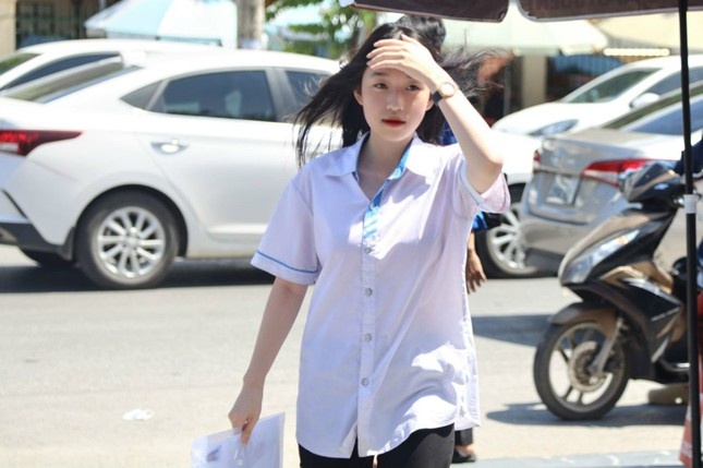 Thi tot nghiep THPT 2025, sap xep phong thi phuc tap hon hinh anh