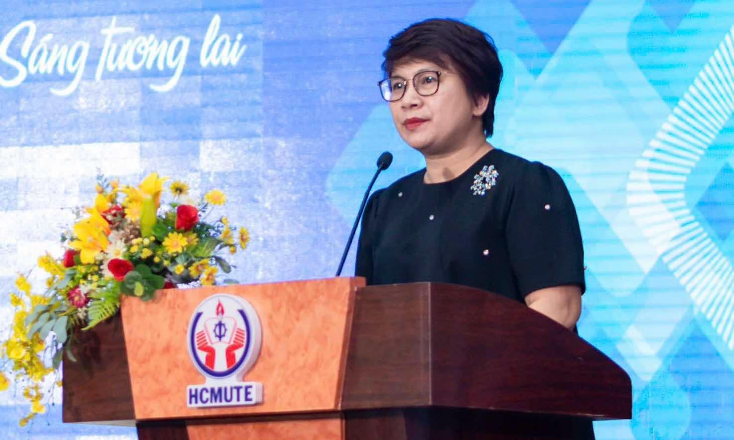 Vu truong Dai hoc: 'Xet tuyen som chi co loi cho hoc sinh yeu' hinh anh