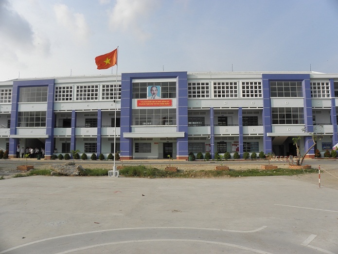 Mot truong cao dang gia mao chung tu, sai pham hon 19,3 ty dong hinh anh