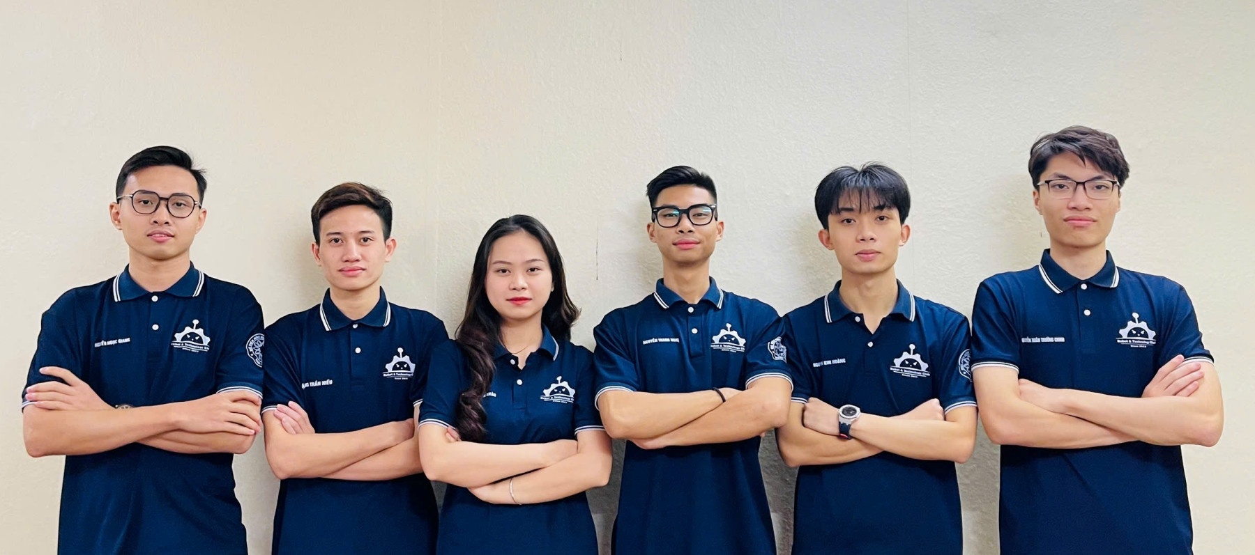 sinh vien tao robot anh 1