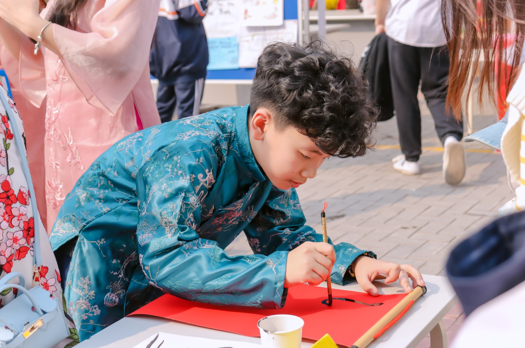 Lich nghi Tet hoc sinh toan quoc, nhieu noi nghi nua thang hinh anh