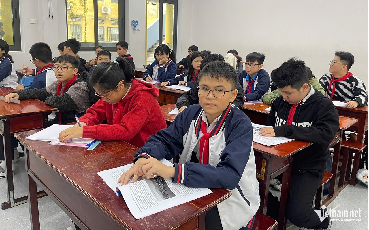 Nam sinh lop 7 gianh giai nhat hoc sinh gioi Tin hoc lop 9 hinh anh