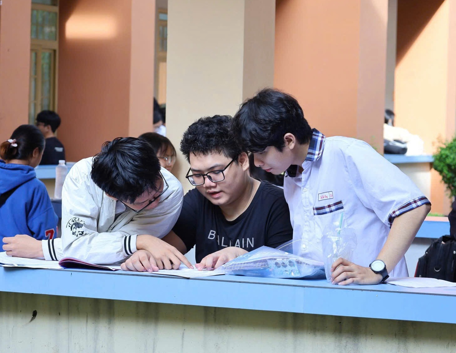 100 truong xet diem thi danh gia nang luc cua DH Quoc gia TP.HCM hinh anh