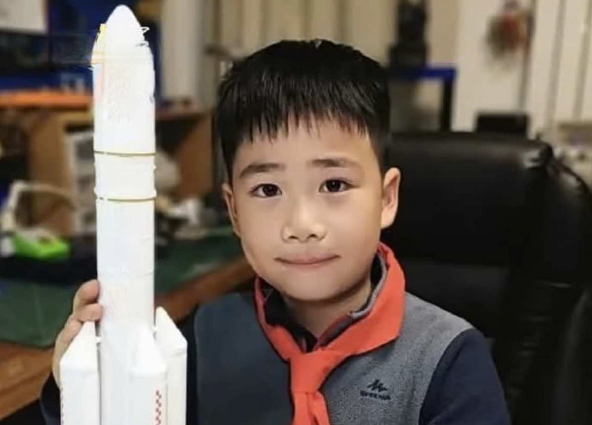 Nam sinh duoc moi giang day khi moi 9 tuoi, che tao ten lua o tuoi 11 hinh anh