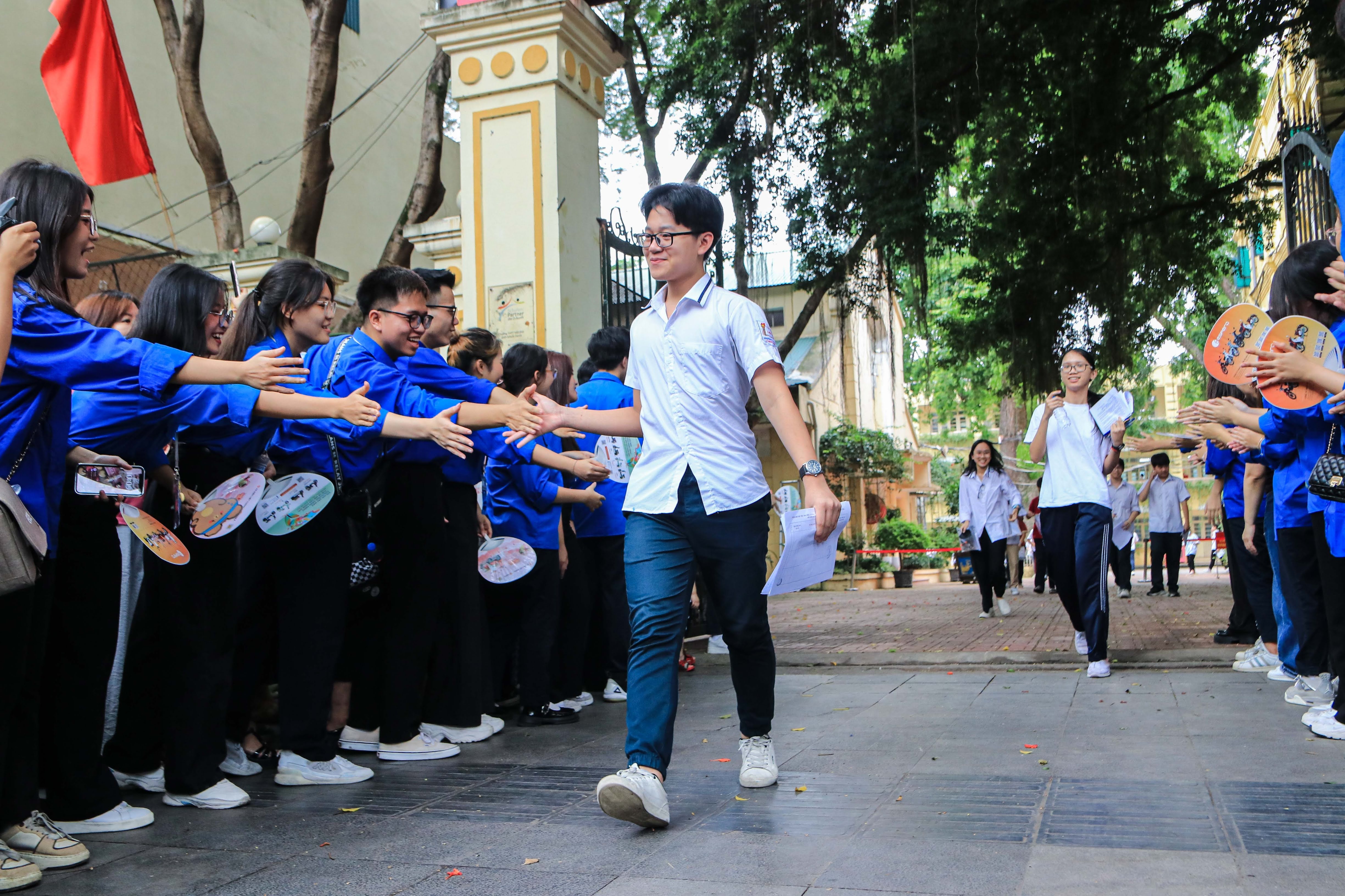 Mon thi thu ba vao lop 10 cua 63 tinh, thanh hinh anh