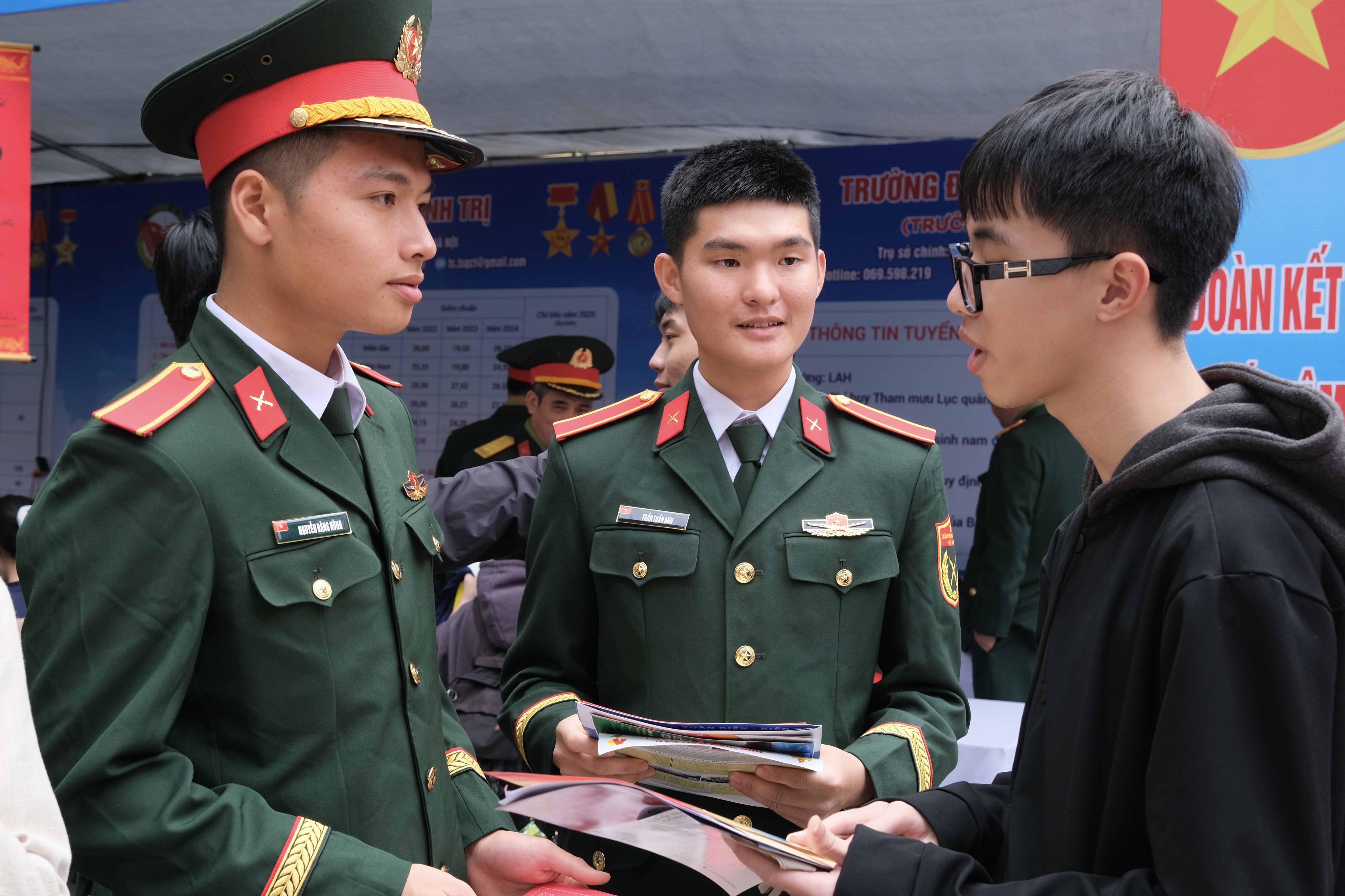 20 truong quan doi bo xet tuyen hoc ba hinh anh