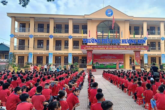 Truong bao cao hoc sinh bi du do bat coc, ket qua xac minh gay bat ngo hinh anh