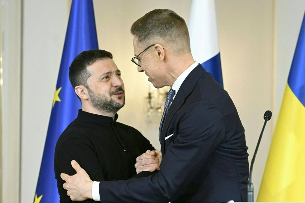 Zelensky sap tro chuyen voi Trump, nho My giam sat lenh ngung ban hinh anh