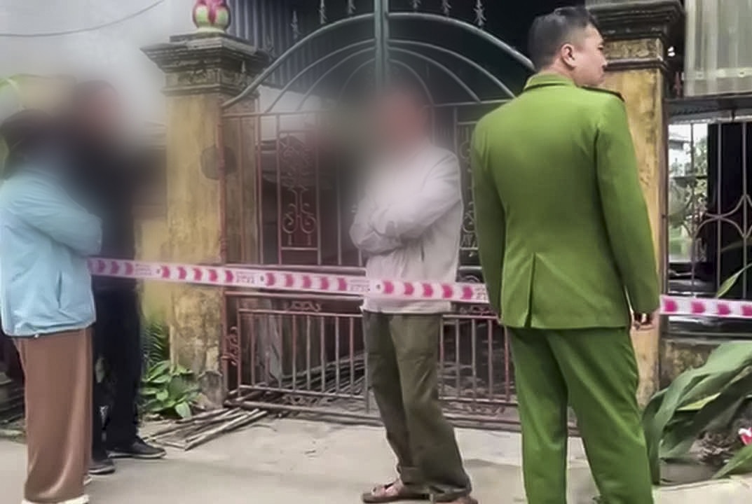 Sat hai ba noi,  phong hoa dot nha anh 1