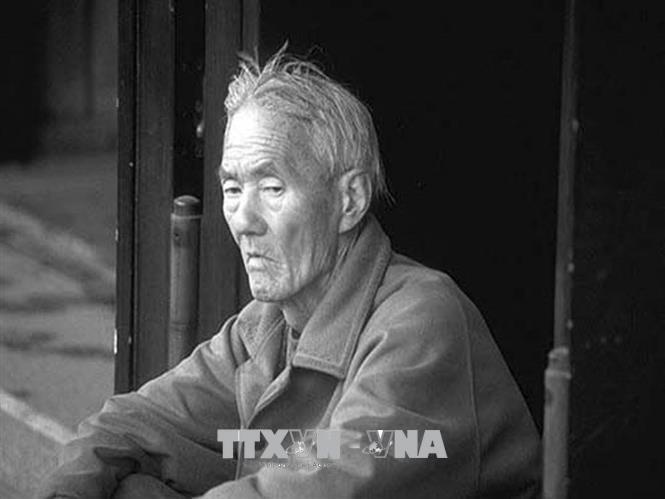 Nam 2024, hon 76.000 nguoi gia tai Nhat qua doi khi o nha mot minh hinh anh