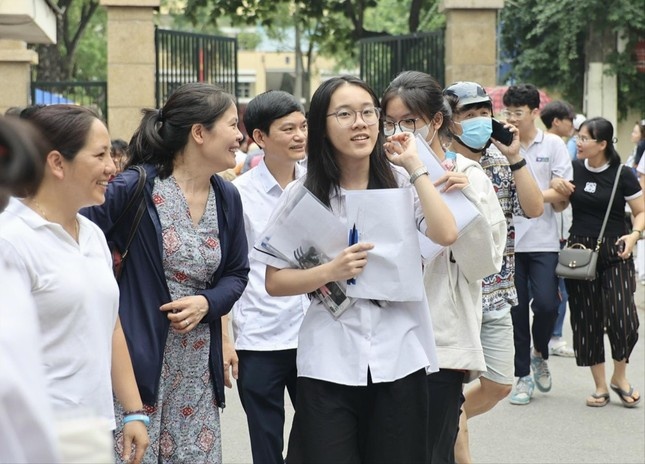 Tuyen sinh lop 10 o Ha Noi, chon sai de ‘trang tay’ hinh anh