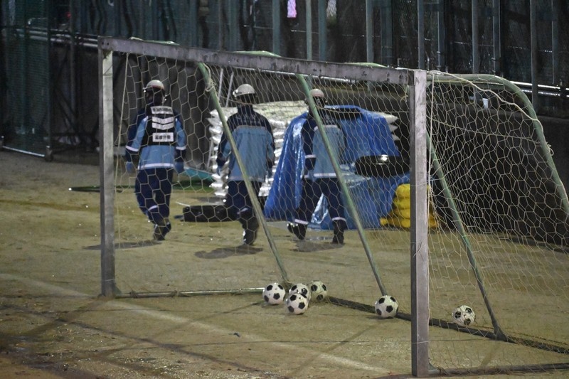 Sau hoc sinh Nhat nhap vien sau khi set danh trung san truong hinh anh