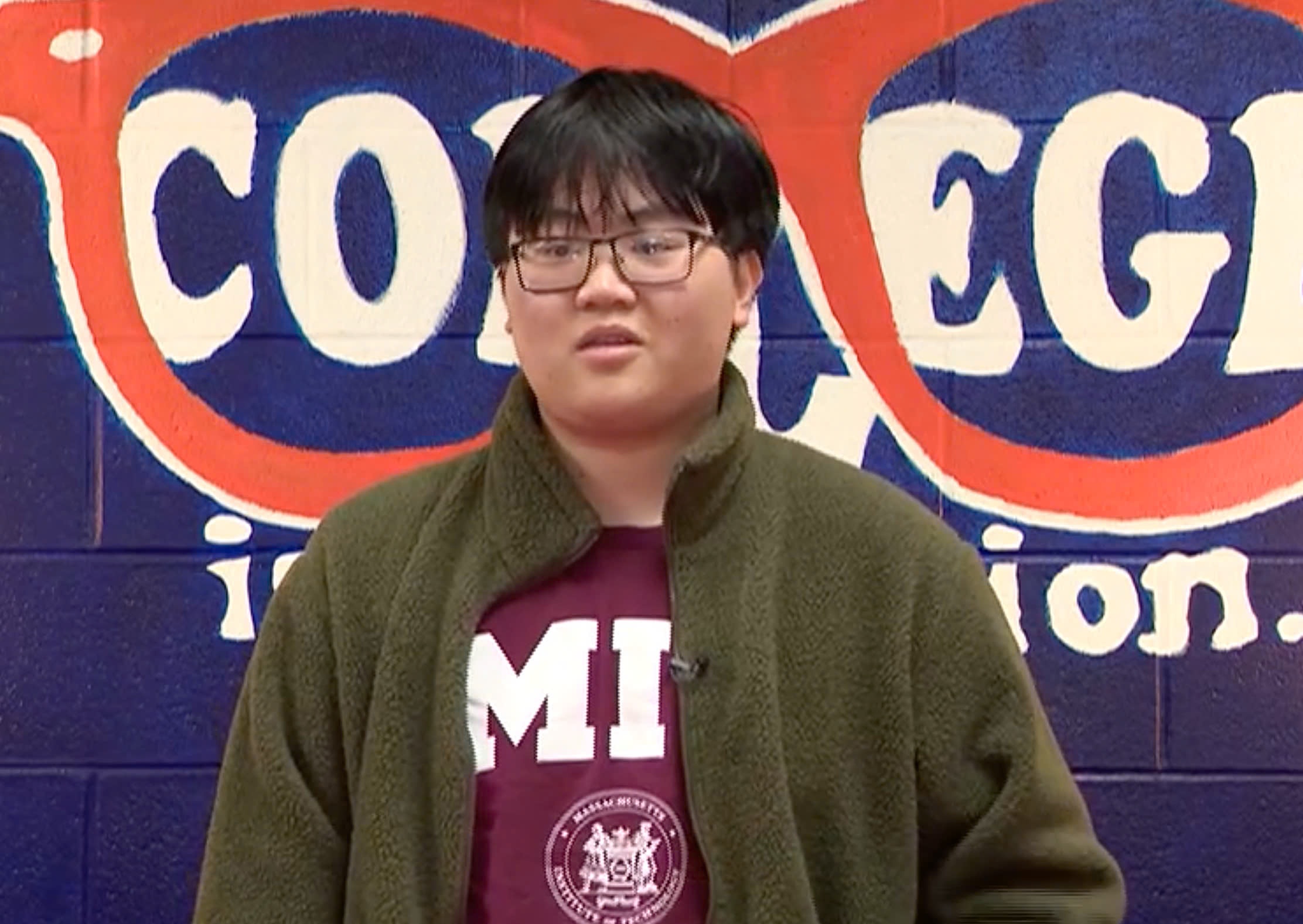 Nam sinh goc Viet trung tuyen 8 truong Ivy League hinh anh