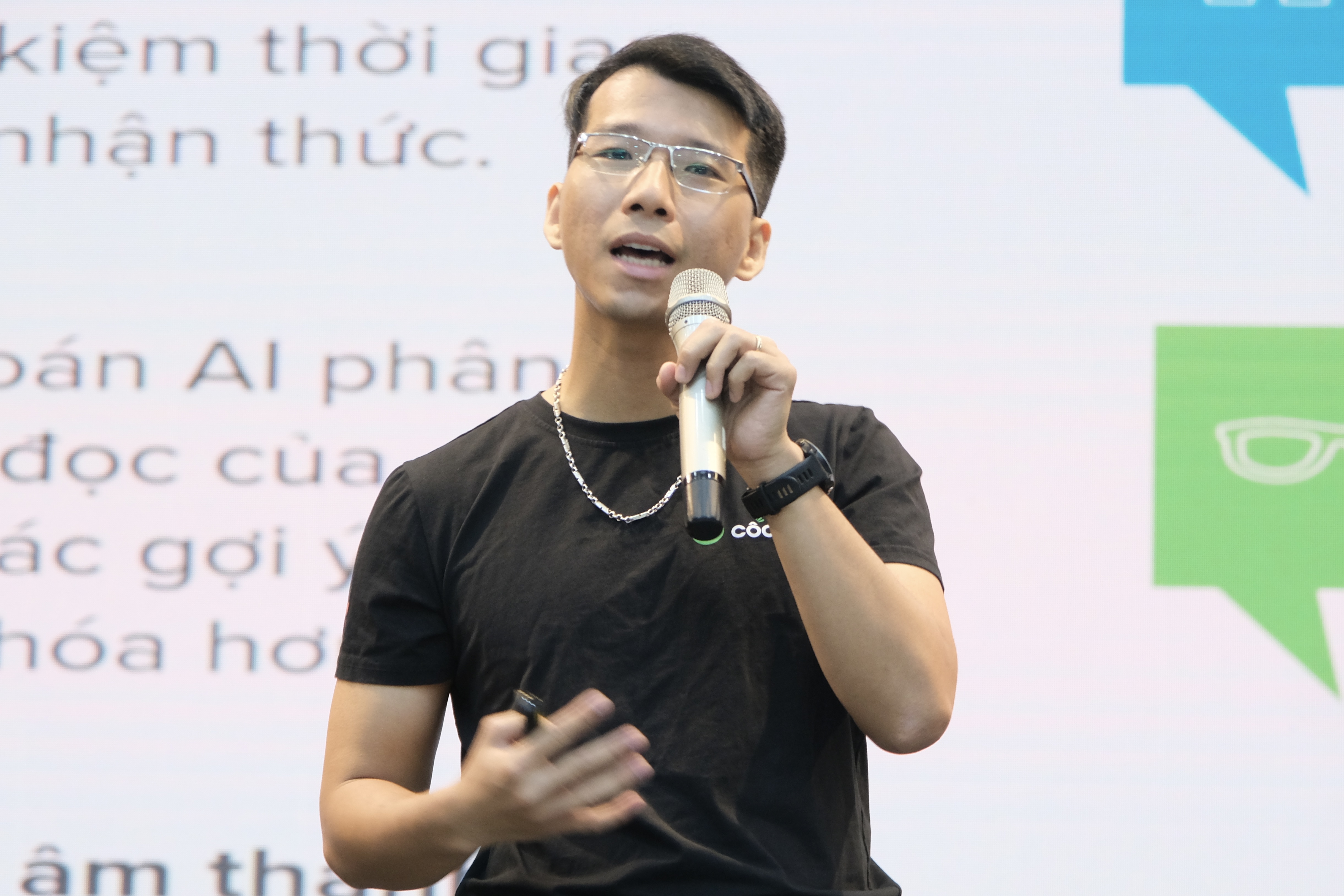 Chuyen gia Coc Coc: 'Luoi doc sach, mat tu duy vi phu thuoc AI' hinh anh