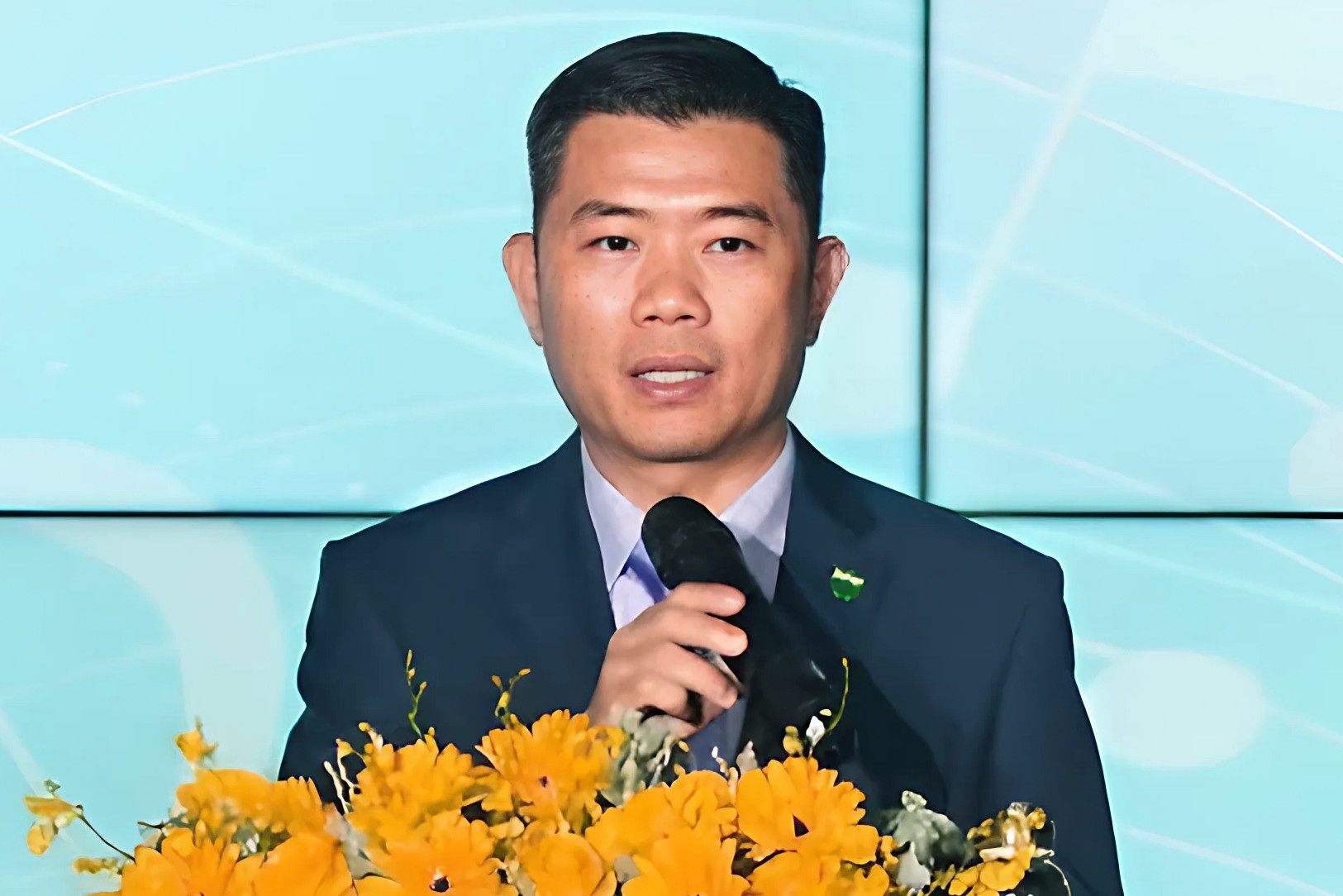 De nghi hieu truong Dai hoc Y khoa Pham Ngoc Thach kiem diem hinh anh