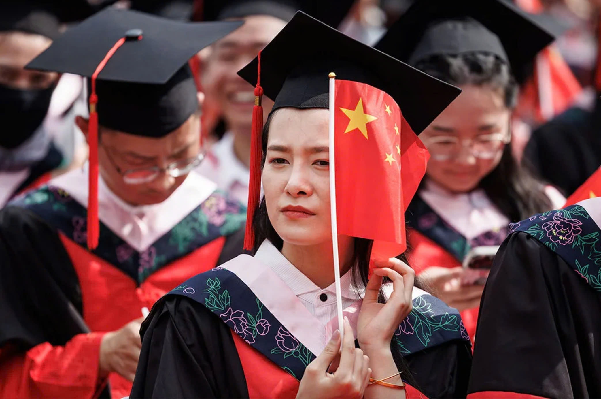 My manh tay thu hoi thi thuc cua sinh vien Trung Quoc hinh anh