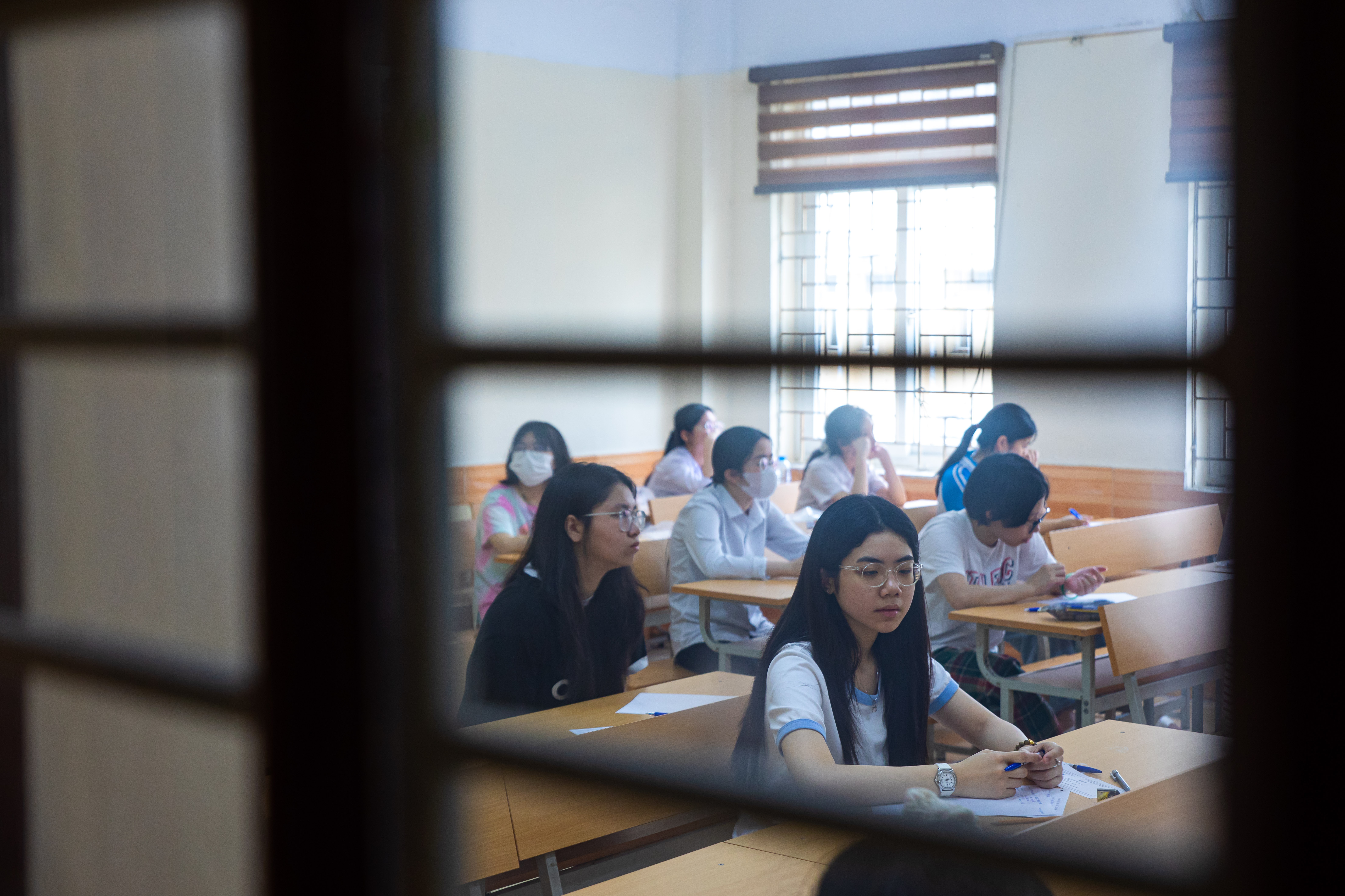 thi 10 chuyen Su pham anh 14