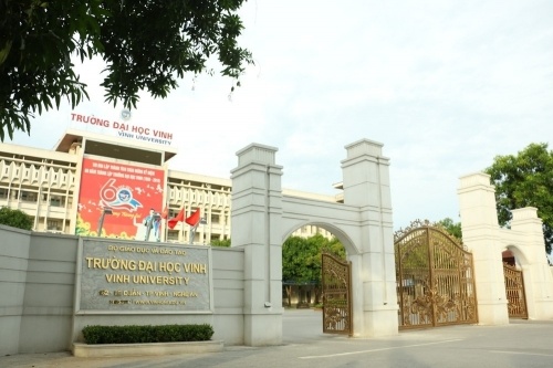 Ky luat hai can bo DH Vinh bi sinh vien to co hanh vi ga gam sinh vien hinh anh