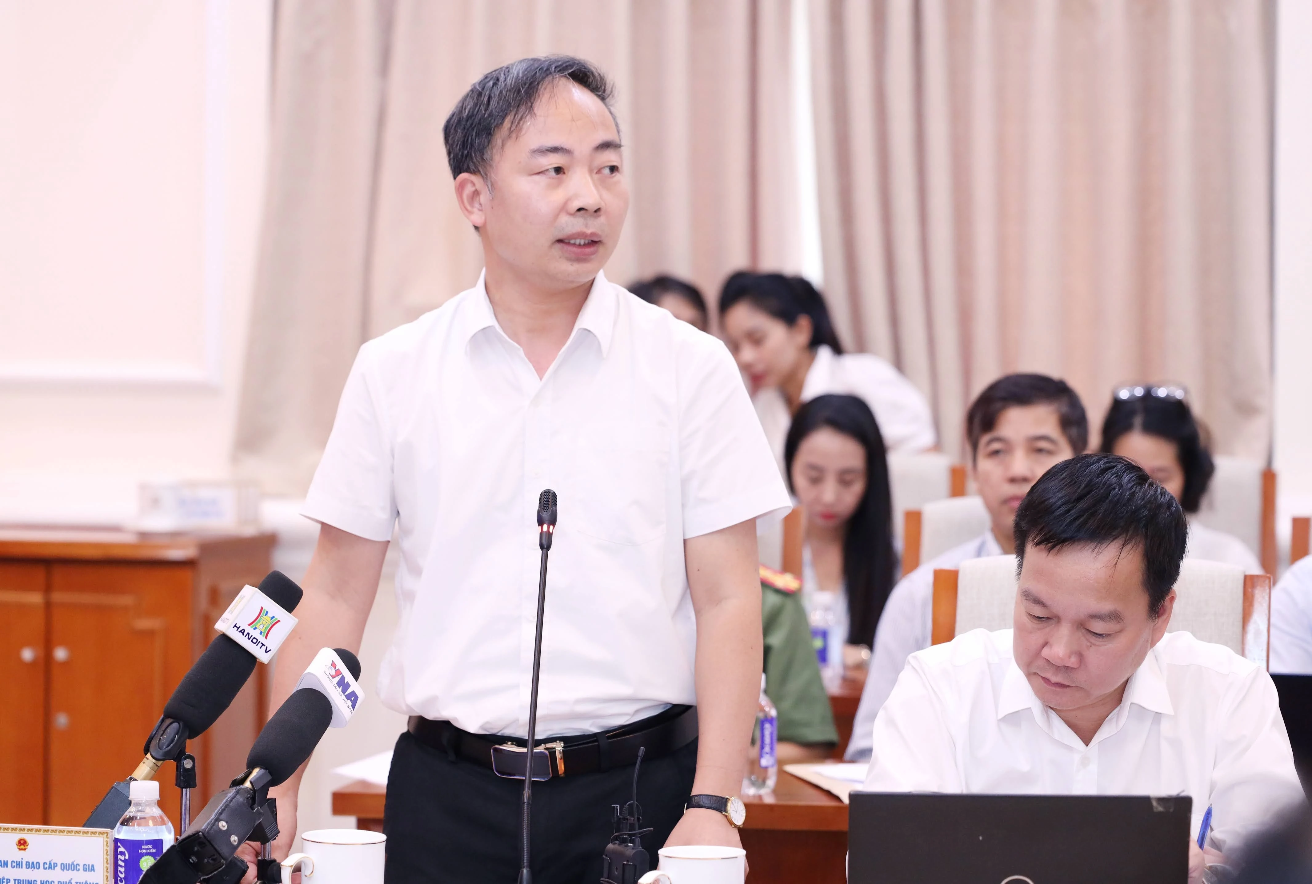 thi sinh vi pham anh 1