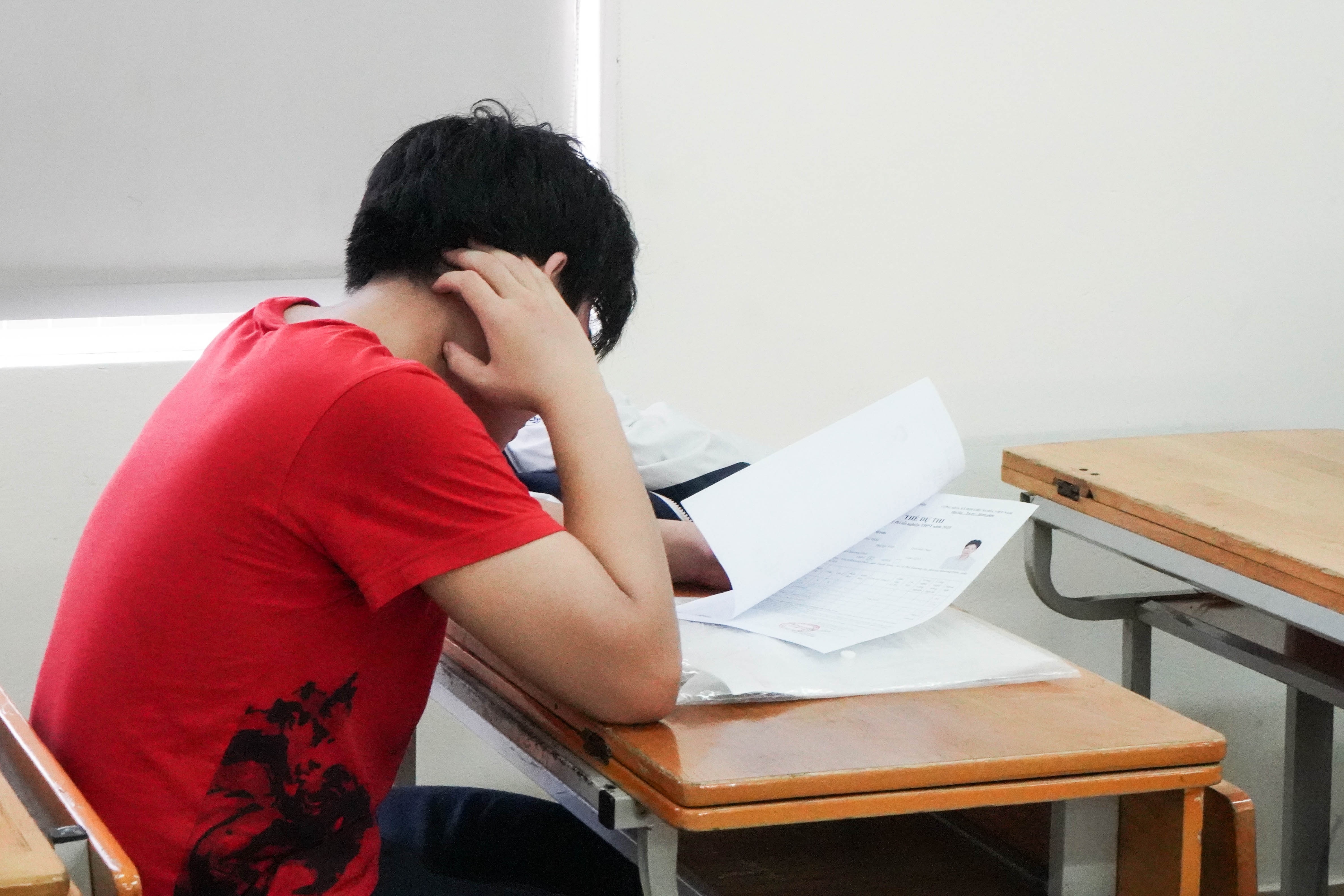 Ty le thi sinh truot tot nghiep THPT 2025 tang hinh anh