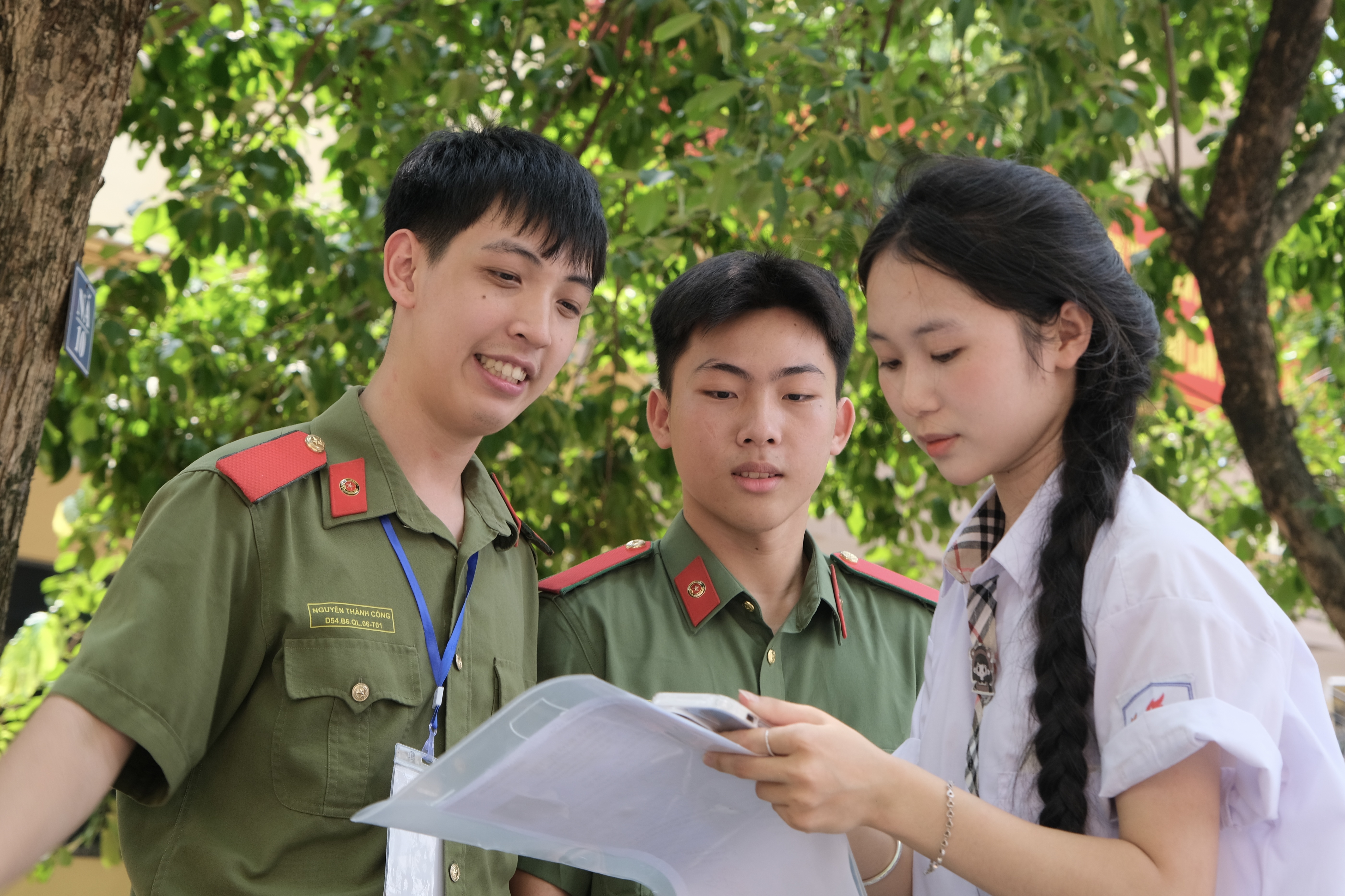 Cuoi thang 10, hai truong cong an van tuyen bo sung hinh anh