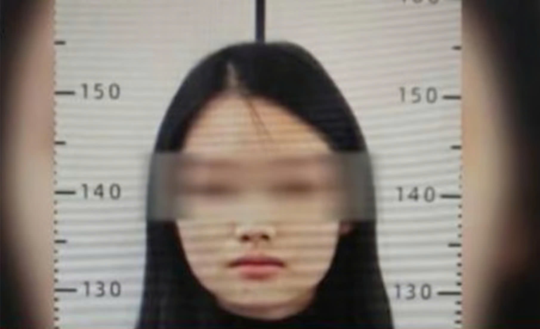 Ba me Trung Quoc lien tuc ban con, lay tien di tang streamer hinh anh