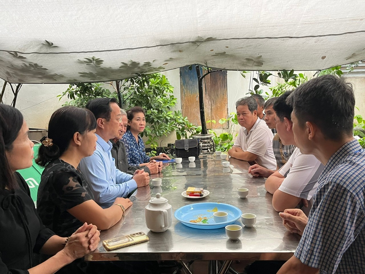 Vu lat tau o Quang Ninh, 7 hoc sinh Ha Noi thuong vong hinh anh