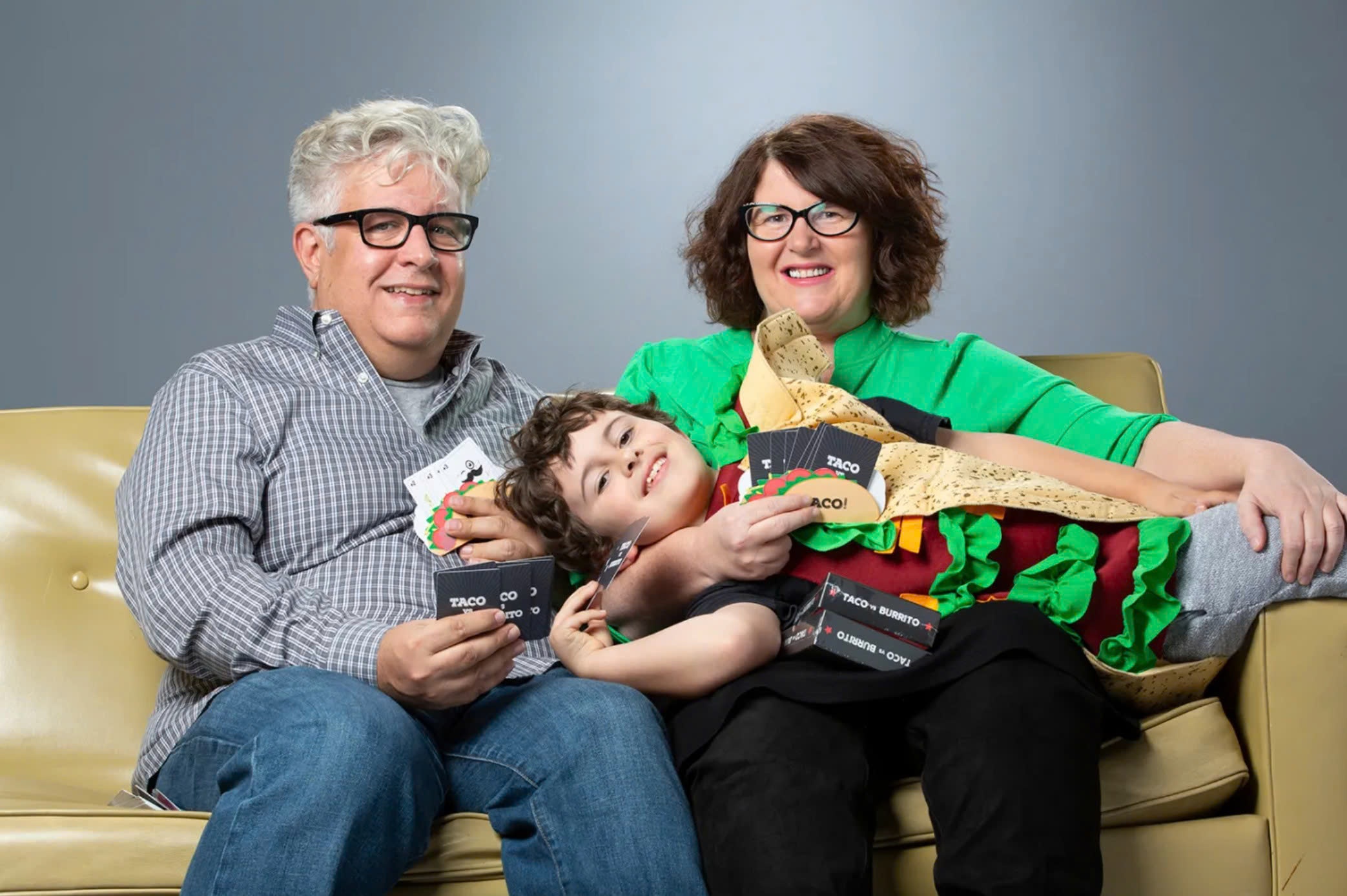 Cau be 15 tuoi tro thanh trieu phu hinh anh