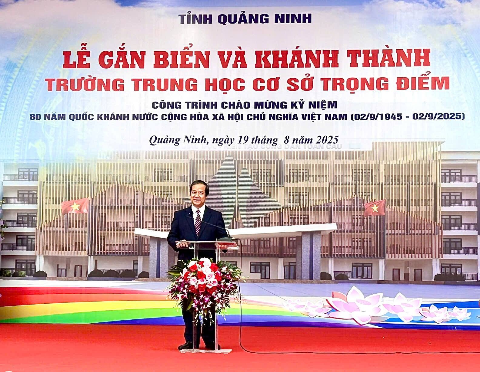 khanh thanh truong hoc anh 1