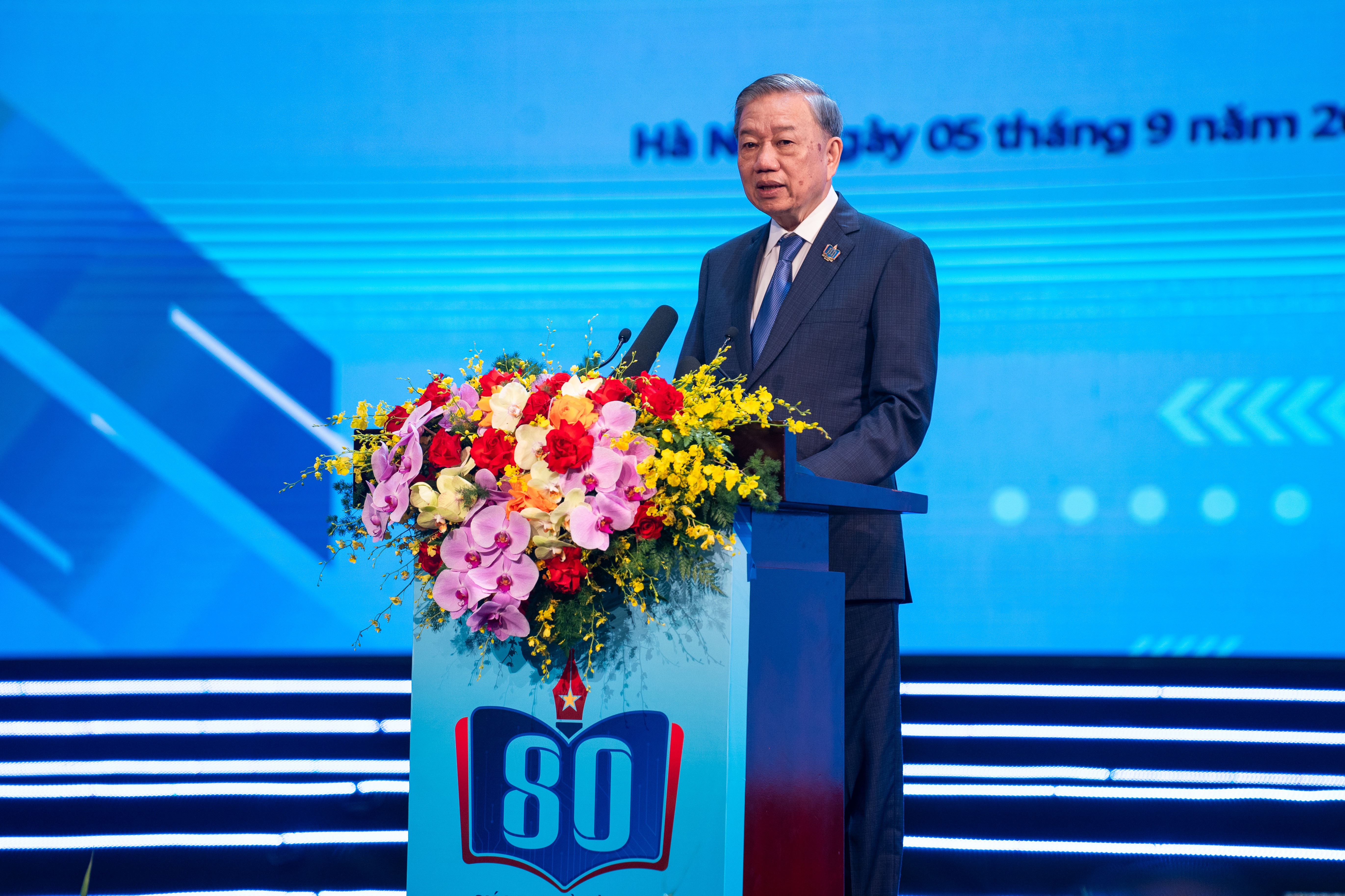 le khai giang dac biet anh 10