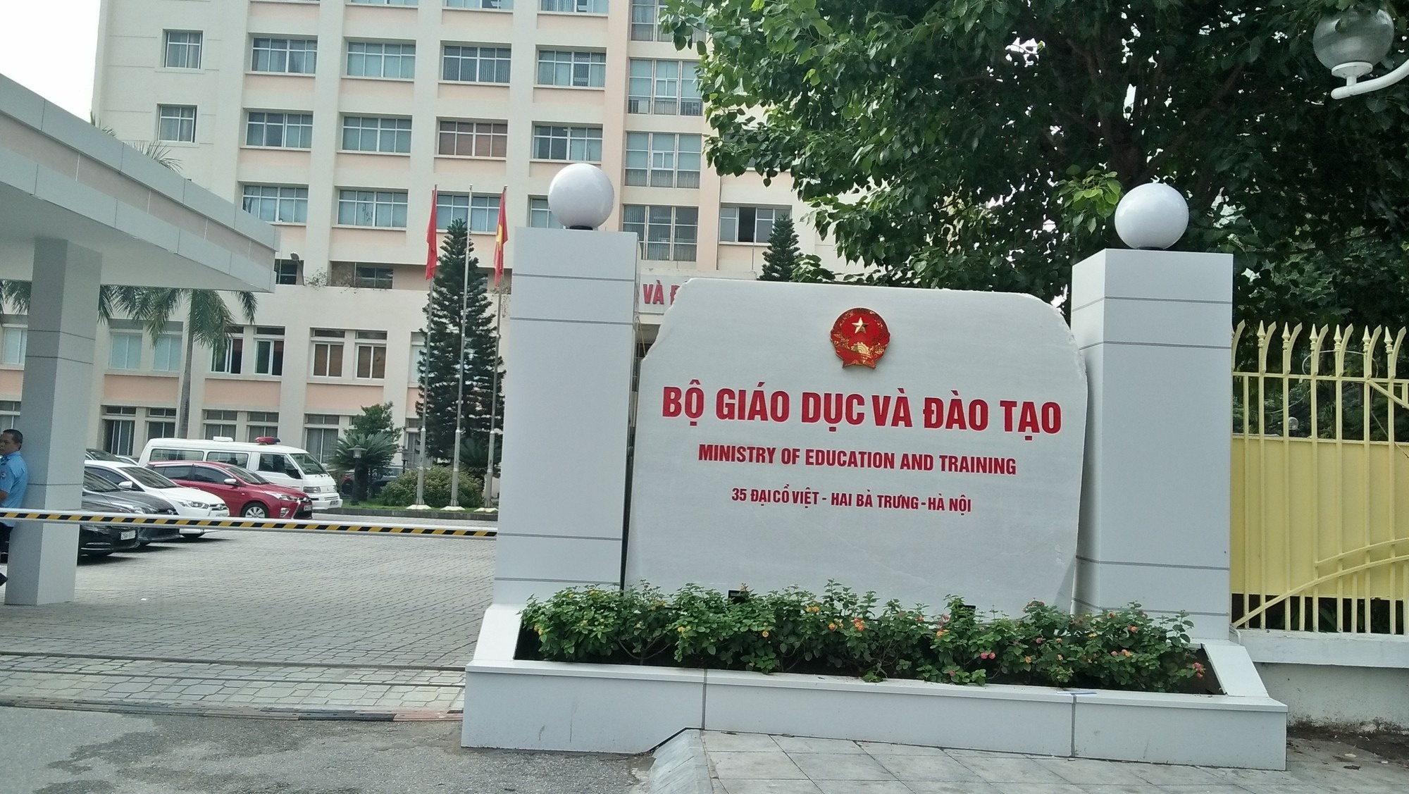 Bo GD&DT bac tin don ve phuong an sap nhap dai hoc hinh anh