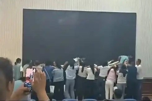 Bo me xep hang quy cho con giam qua, cach day long biet on gay phan no hinh anh