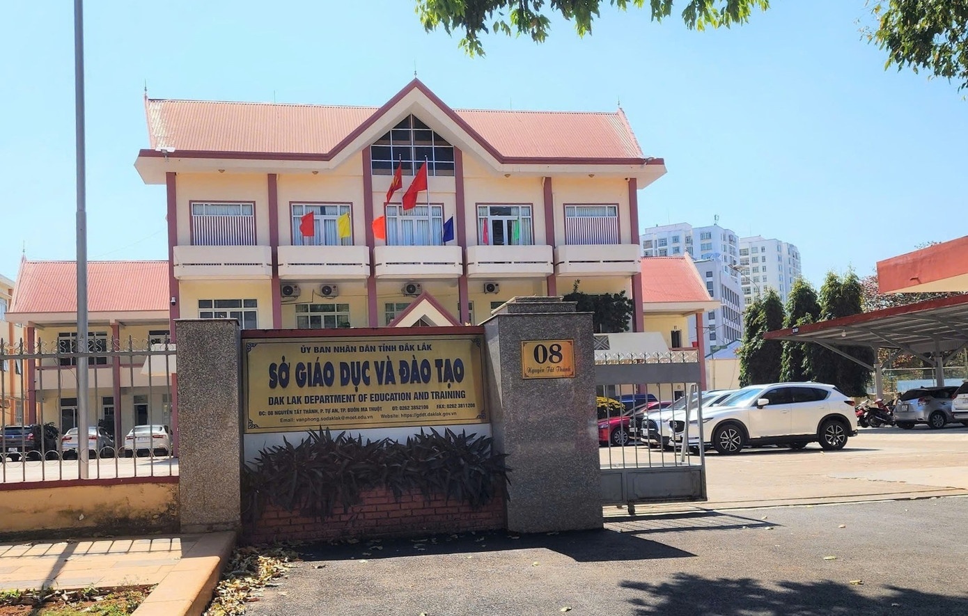 Dak Lak chi dao 3 vu ‘nong’ nganh giao duc khien du luan ‘day song’ hinh anh