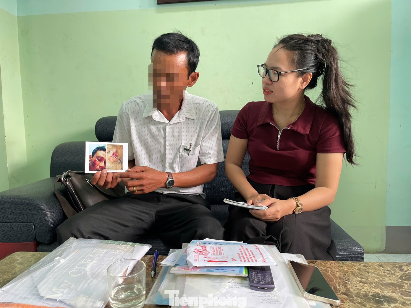 Loi tran tinh cua thay giao co ho so ‘ca biet’, bop co dong nghiep hinh anh