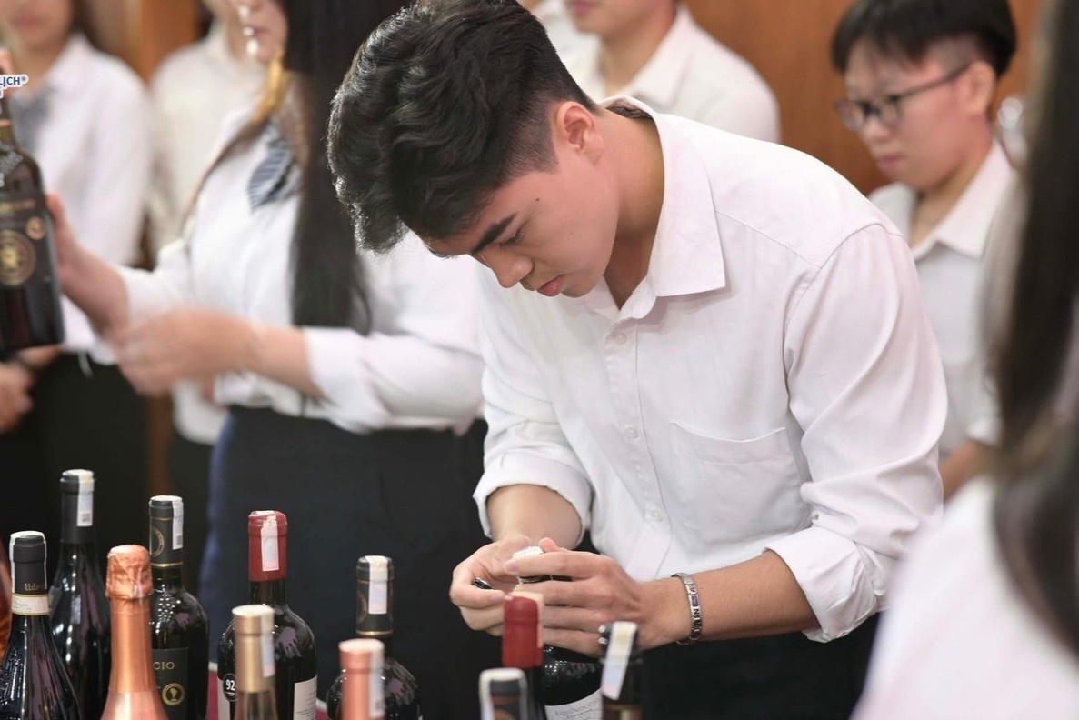 Truong dai hoc phai thiet ke lai chuong trinh dao tao hinh anh