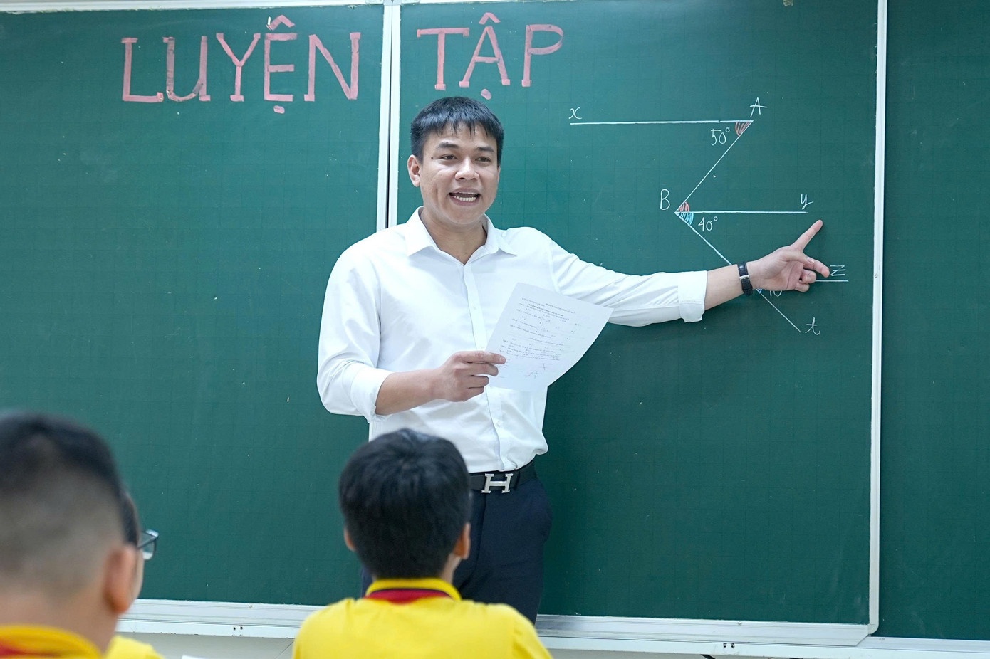 Nghe giao: Dai ngo cang lon, trong trach cang nhieu hinh anh