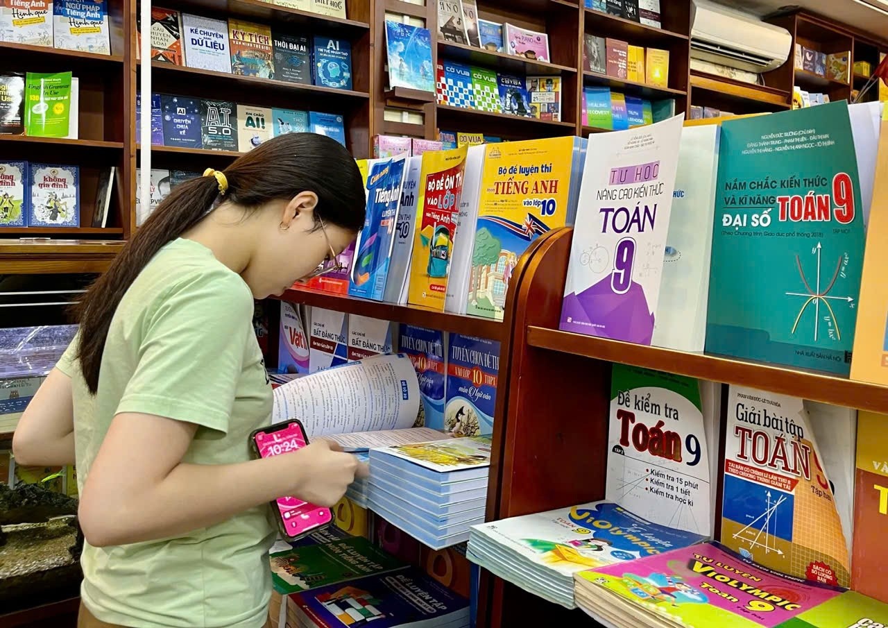 Nganh giao duc truoc van hoi moi hinh anh