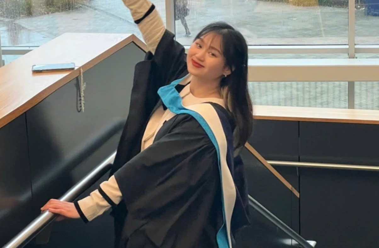 Co gai mien nui Nghe An va giac mo tien si tai Trung Quoc hinh anh